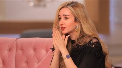 هنا الزاهد في برنامج معكم مع منى الشاذلي..قريباً