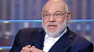 فيديو.. نشأت الديهي يهاجم كمال الهلباوي على الهواء