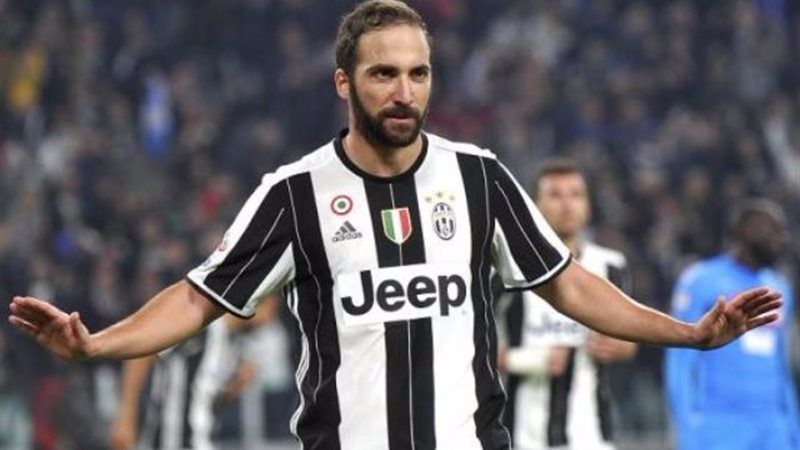 هيجواين لاعب يوفنتوس