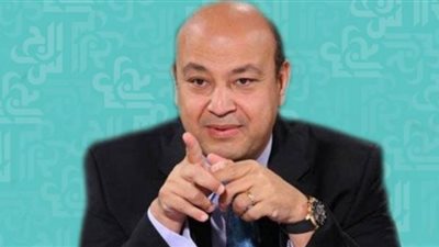 عمرو أديب يستفتي الجمهور في موضوع زواج معز مسعود