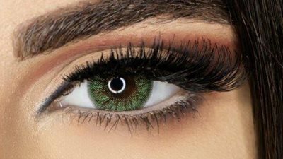 للسيدات.. تعرفي على أنواع وأسعار العدسات اللاصقة