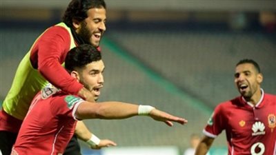 آزارو ومحسن يقودان هجوم الأهلي أمام نجوم المستقبل