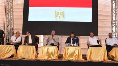وزير الشباب ومحافظ الشرقية يشيدان بـ مبادرة 