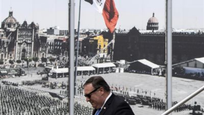 وزير خارجية أمريكا يصل المكسيك للقاء الرئيس الجديد بهدف حل الخلافات
