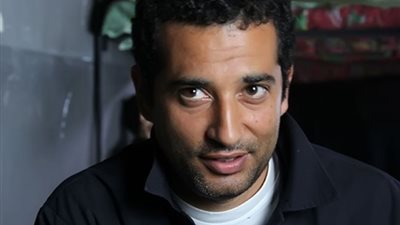 صورة .. عمرو سعد يشارك بمغامرات تسلق الجبال 