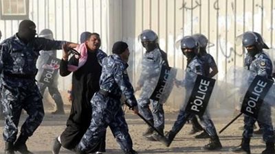 عاجل| قوات مكافحة الشغب العراقية تتدخل لتفريق المتظاهرين وسط مدينة الحلة 
