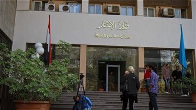 رئيس بعثة الآثار المصرية: ورشة النحت تضم حوضين محاطين بجدران الطوب اللبن