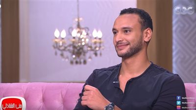 أحمد خالد صالح: والدي لم يشاهدني وأنا بمثل