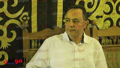 صور.. طارق يحيى في عزاء والد زوجة أحمد شوبير
