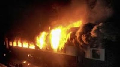 عاجل.. حريق محدود في إحدى عربات قطار الصعيد المتجه من الأقصر إلى القاهرة