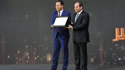 الرئيس السيسي يُكرم الطلاب المتفوقين بـ جامعة القاهرة.. غدًا