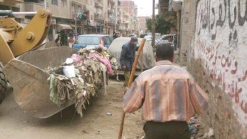 الاعتداء على 3 موظفين