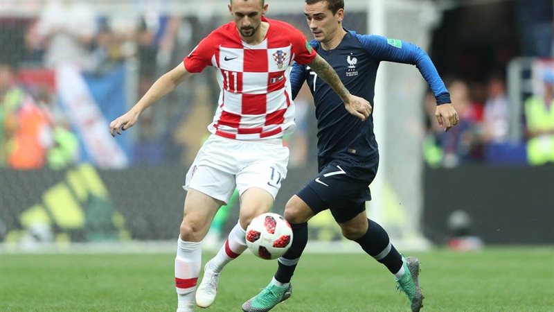جريزمان لاعب فرنسا