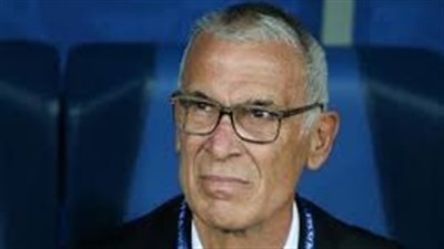 هيكتور كوبر يغادر القاهرة بعد انتهاء رحلته مع المنتخب الوطني 