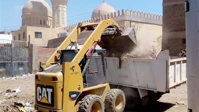صور.. حملة مكبرة لرفع المخلفات بمركز شبين القناطر