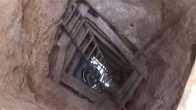 القبض على 5 متهمين بينهم أمين شرطة أثناء تنقيبهم عن الآثار داخل منزل بزفتى