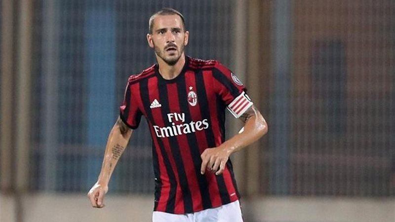 بونوتشي لاعب ميلان