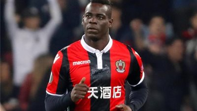 بالوتيلي ينهي تمرده ويعود للتدريبات نيس