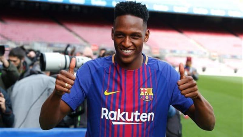 ياري مينا لاعب برشلونة