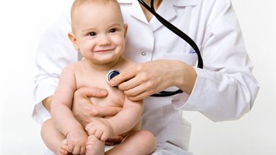 دكتورك عند المواطن.. تعرف على أشهر أطباء الأطفال في مصر