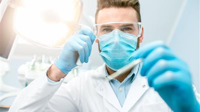 دكتورك عند المواطن.. تعرف على أشهر أطباء الأسنان في القاهرة