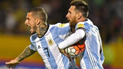 مهاجم بوكا جونيورز يتمني بقاء ميسي مع المنتخب الأرجنتيني