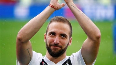 إبراموفيتش في ميلانو من أجل روجاني وهجوين