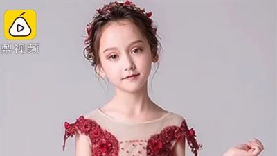 فيديو.. جلسة تصوير طفلة صينية تشعل السوشيال ميديا لسرعتها