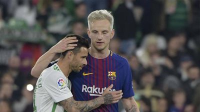 راكيتيتش يفوز بجائزة اللعب النظيف مع برشلونة