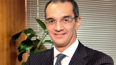 عمرو طلعت لـ