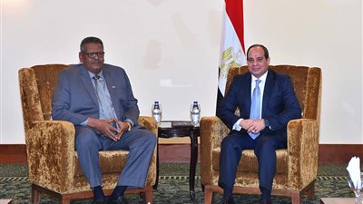 الرئيس السيسي يستقبل نائب عمر البشير لتعزيز التعاون المشترك بين مصر والسودان