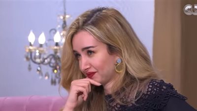 فيديو.. هنا الزاهد: ماما عاوزة تجوزني بأي طريقة 