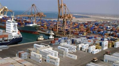 التحالف العربي: يوجد 4 سفن بميناء الحديدة و5 سفن تنتظر الدخول