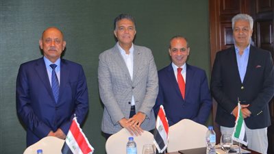 الدكتور هشام عرفات يشهد أعمال الجمعية العمومية غير العادية لـ الجسر العربي