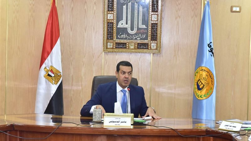 محافظ أسيوط-المهندس