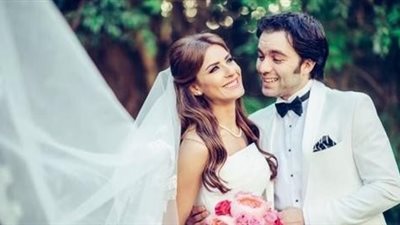 شريف رمزي يعبر لزوجته عن حبه بهذه الطريقة 