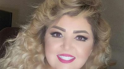 شاهد.. احتفال فريق عمل برنامج الست هانم بعيد ميلاد مها أحمد 