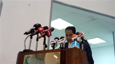 صور.. هاني راشد يصل مقر معهد ناصر لحضور 