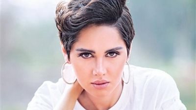 فيديو.. على طريقة دينا الشربيني.. ياسمين رئيس ترقص على أنغام ساعات بشتاق