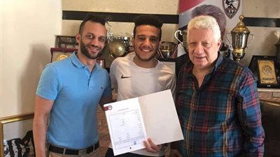 مصطفى فتحي يرضخ لـ