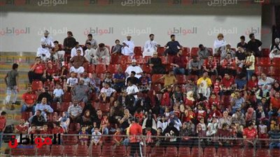 صور.. الجالية المصرية تشعل مباراة الإسماعيلي والصفاقسى