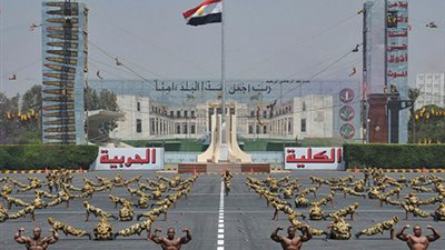 جمال أبو اسماعيل لـ خريجي الكليات العسكرية: شعبنا يتطلع إليكم كفرسان الحق