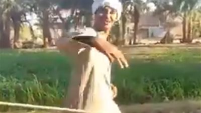 شاهد.. تحدي كيكي على الطريقة الصعيدية 