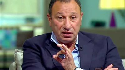 الخطيب يساند لاعبي الأهلي قبل رحلة بتسوانا