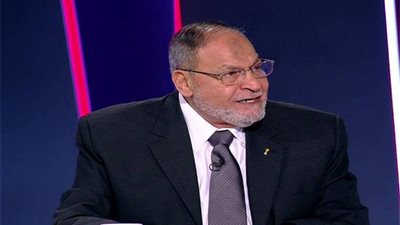 طه إسماعيل: الأهلي لا يحتاج الكثير من الصفقات.. فهو غني بلاعبيه