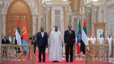 الإمارات تمنح رئيسي إثيوبيا وإريتريا وسام زايد 