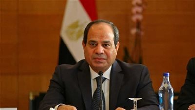 عاجل.. الرئيس السيسى يمنح رئيس شركة سيمنز شهادة تقدير على مجهوداته