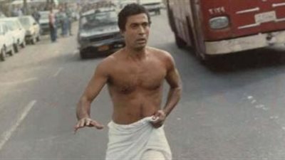 فيديو.. أحمد زكى يشارك في تحدى 