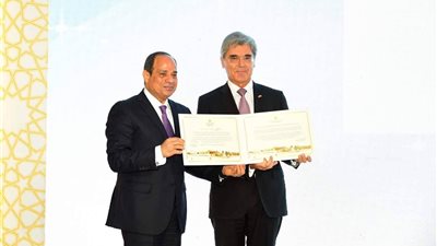 جوزيف كايزر: هذه المشروعات العملاقة تساعد مصر على استعادة مكانتها