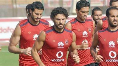 تدريبات استشفائية للاعبي الأهلي